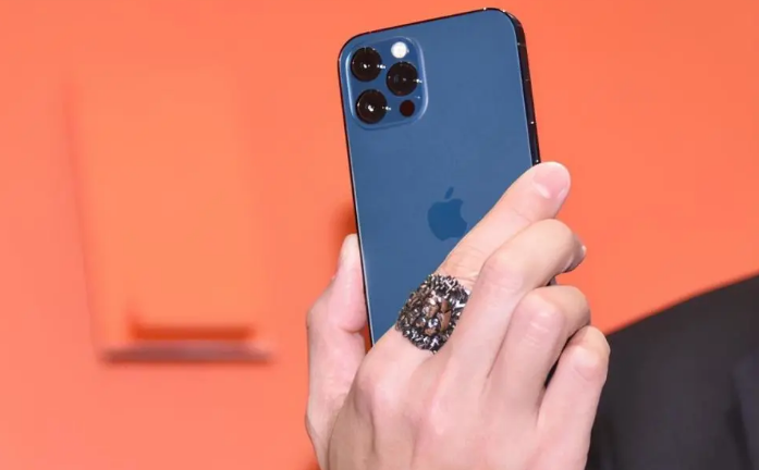 清水河苹果手机维修分享iPhone12系列重启方法教程 